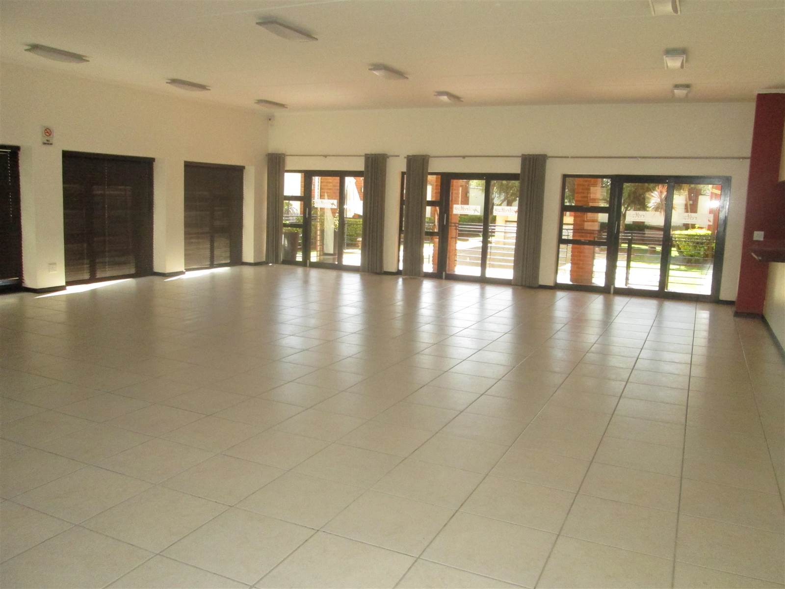 2 Bed Apartment in Greenstone Hill photo number 19