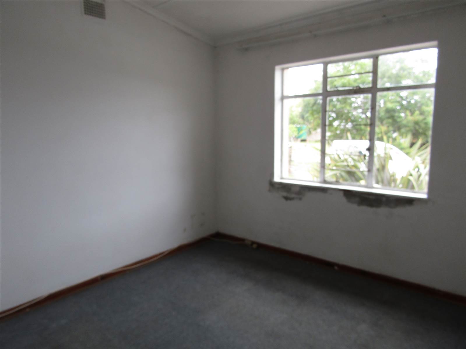 3 Bed House in Humansdorp photo number 8