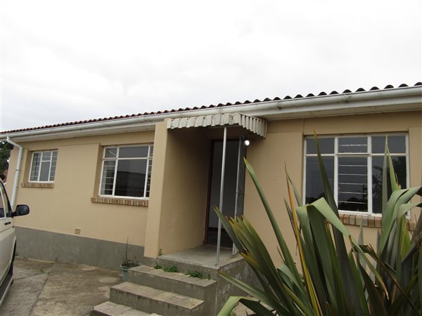 3 Bed House in Humansdorp