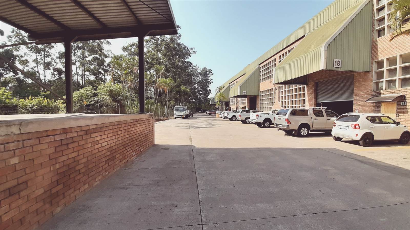 416  m² Industrial space in Pinetown Central photo number 2