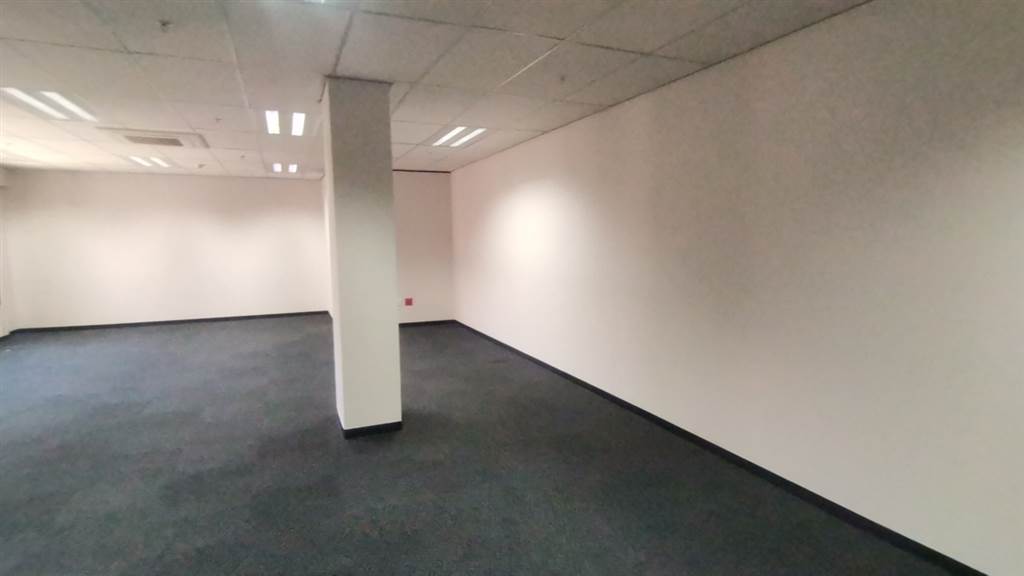 129  m² Commercial space in Parktown photo number 11