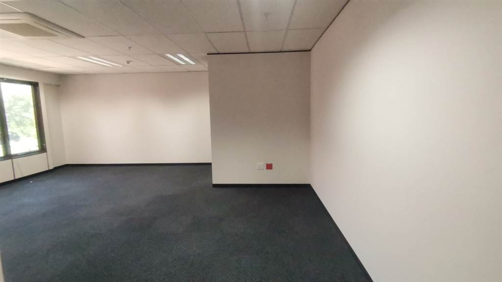 129  m² Commercial space in Parktown photo number 13