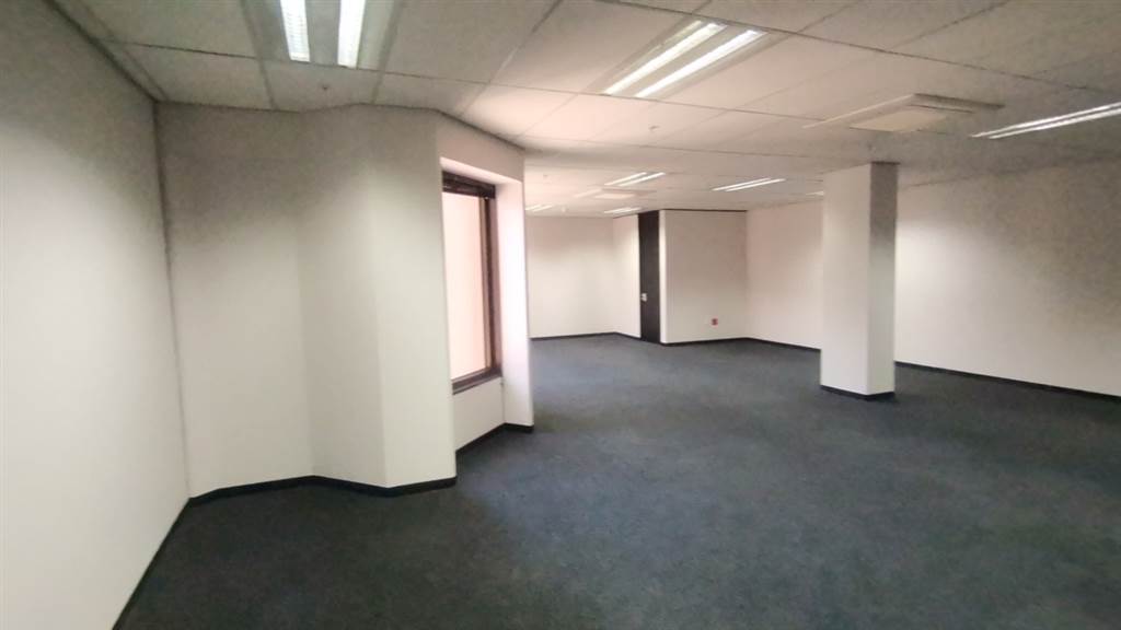 129  m² Commercial space in Parktown photo number 5