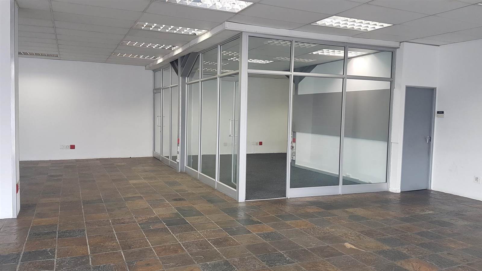 351  m² Commercial space in Bellville Central photo number 7