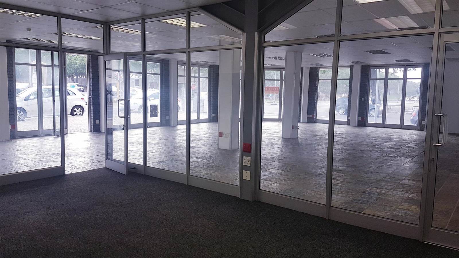 351  m² Commercial space in Bellville Central photo number 11