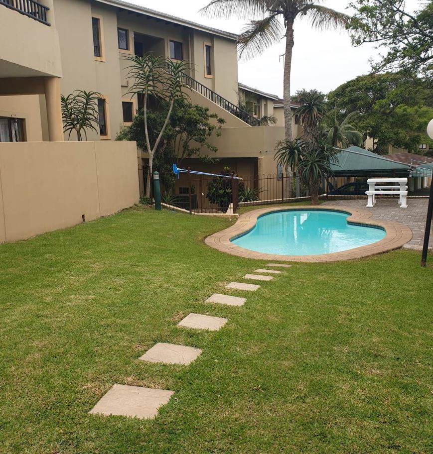2 Bed Apartment in Ballito photo number 11