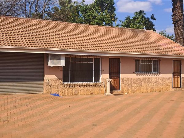2 Bedroom Garden Cottage 2 Bedroom Garden Cottage