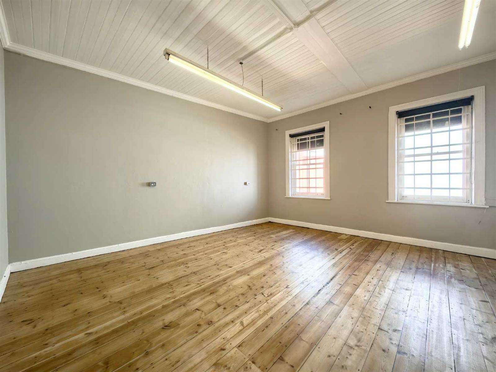 197  m² Office Space in Wynberg photo number 9