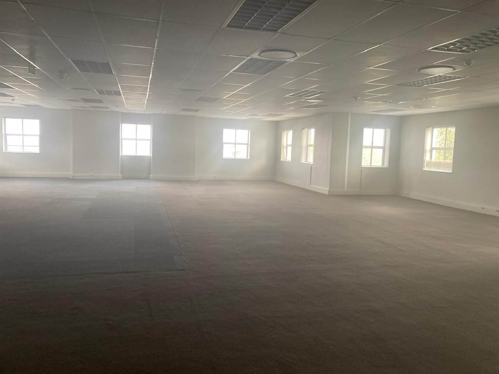401  m² Commercial space in Illovo photo number 12