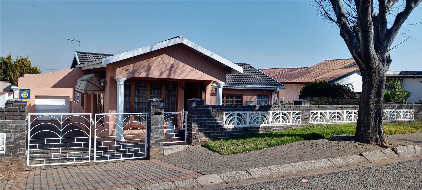 3 Bed House in Bosmont photo number 28