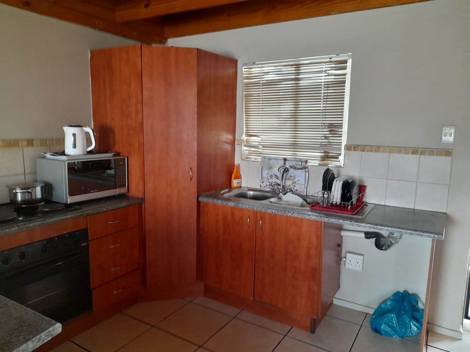 1 Bed Flat in Kleinfontein photo number 2