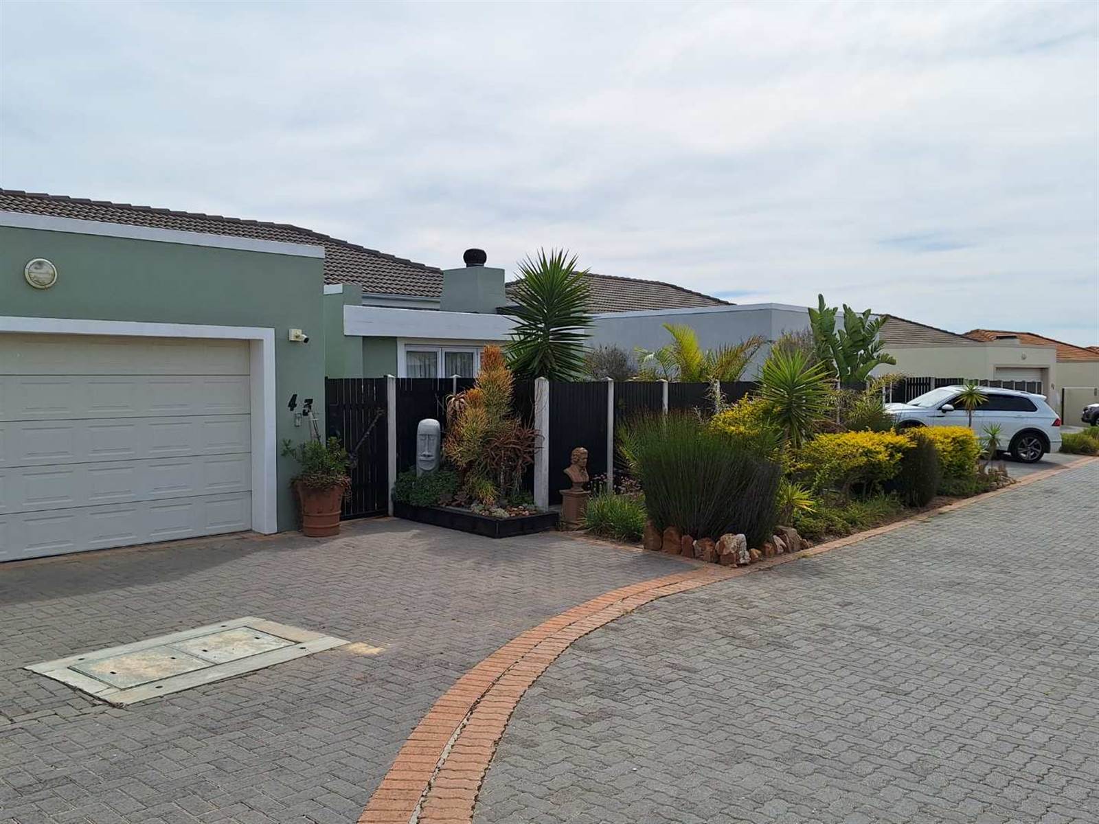 4 Bed House in Parsons Vlei photo number 6