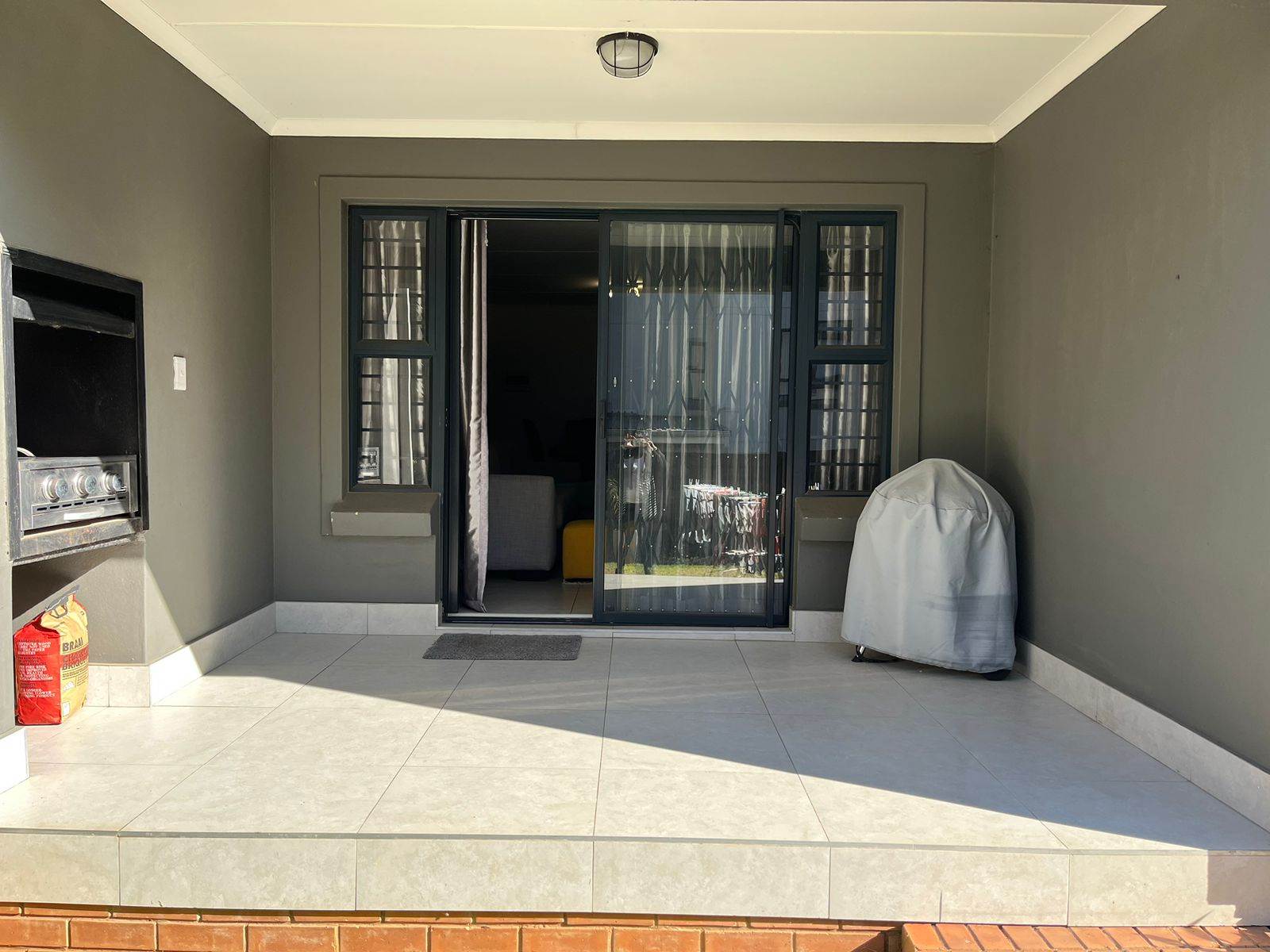 3 Bed Apartment in Modderfontein photo number 4