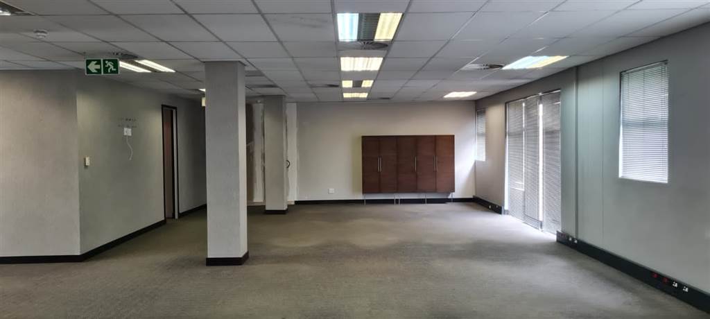 306  m² Office Space in Melrose Arch photo number 11