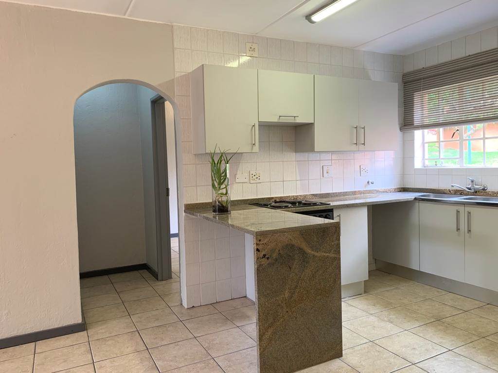 2 Bed Apartment in Nelspruit photo number 4