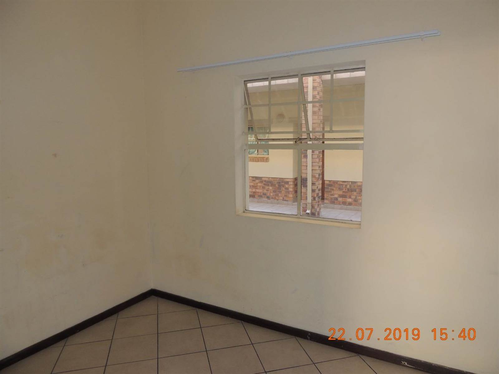 2 Bed Apartment in Trichardt photo number 10