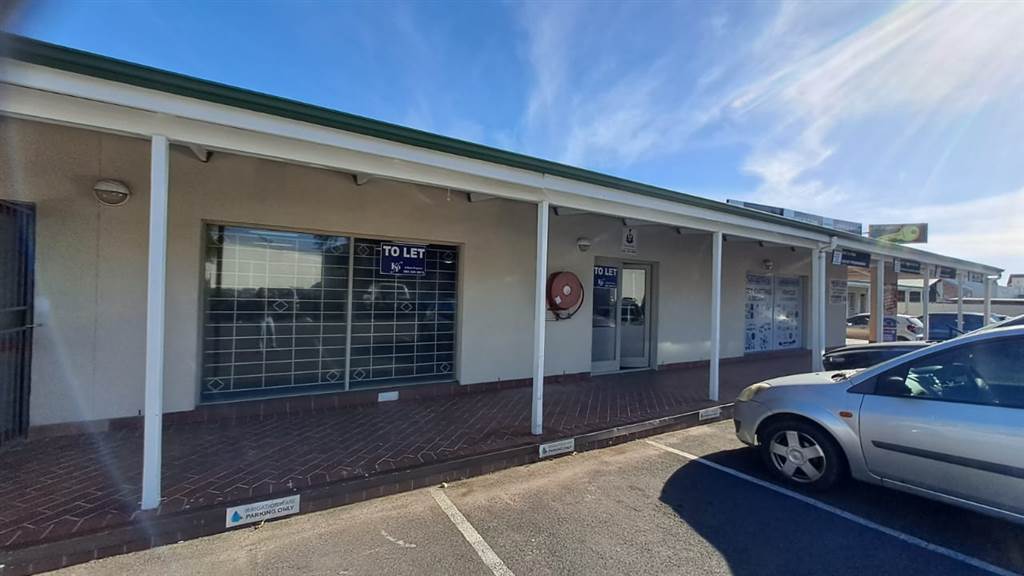 160  m² Commercial space in Somerset West Central photo number 1