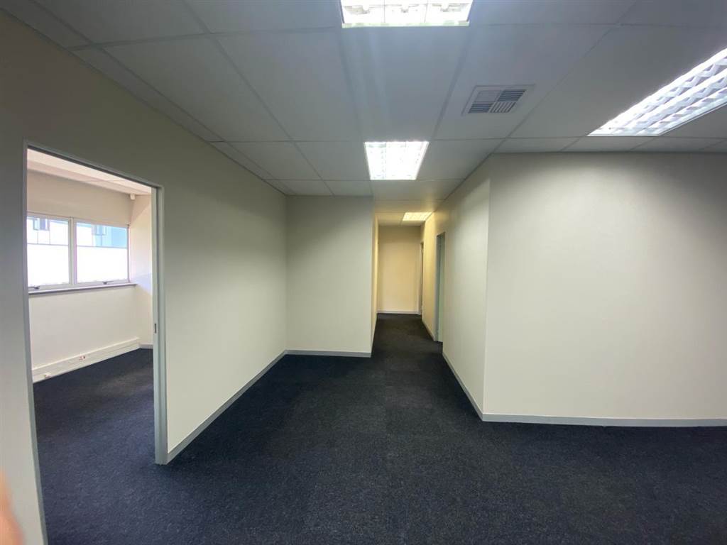 88  m² Commercial space in Morningside photo number 4