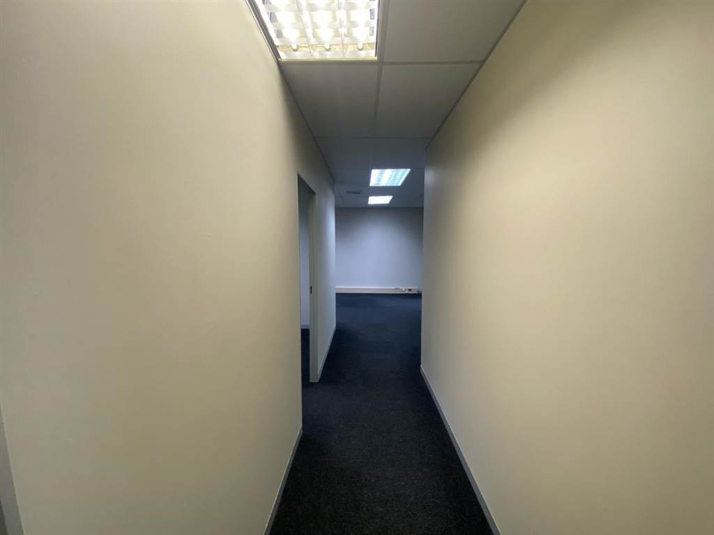 88  m² Commercial space in Morningside photo number 10