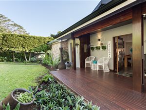 4 Bed House in Sheffield Beach
