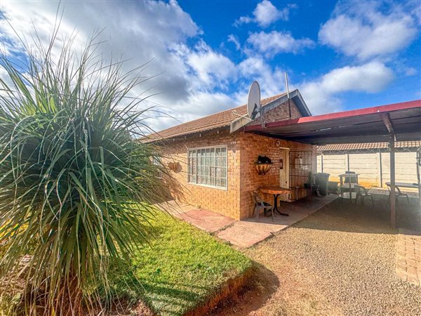 2 Bedroom House 2 Bedroom House