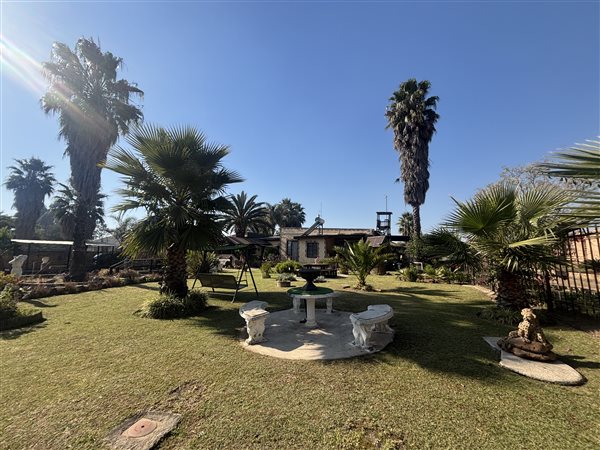 8 565 m² Smallholding 8 565 m² Smallholding
