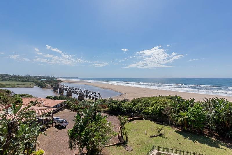5 Bed Apartment in Illovo Beach photo number 30