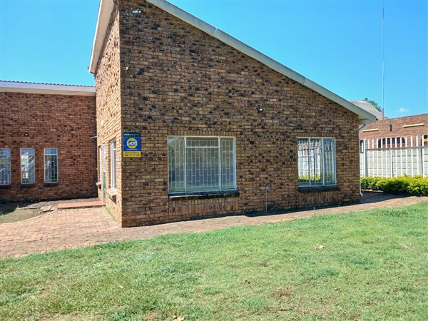 3 Bedroom House 3 Bedroom House
