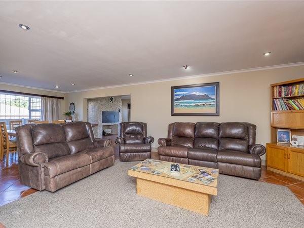 3 Bedroom House 3 Bedroom House