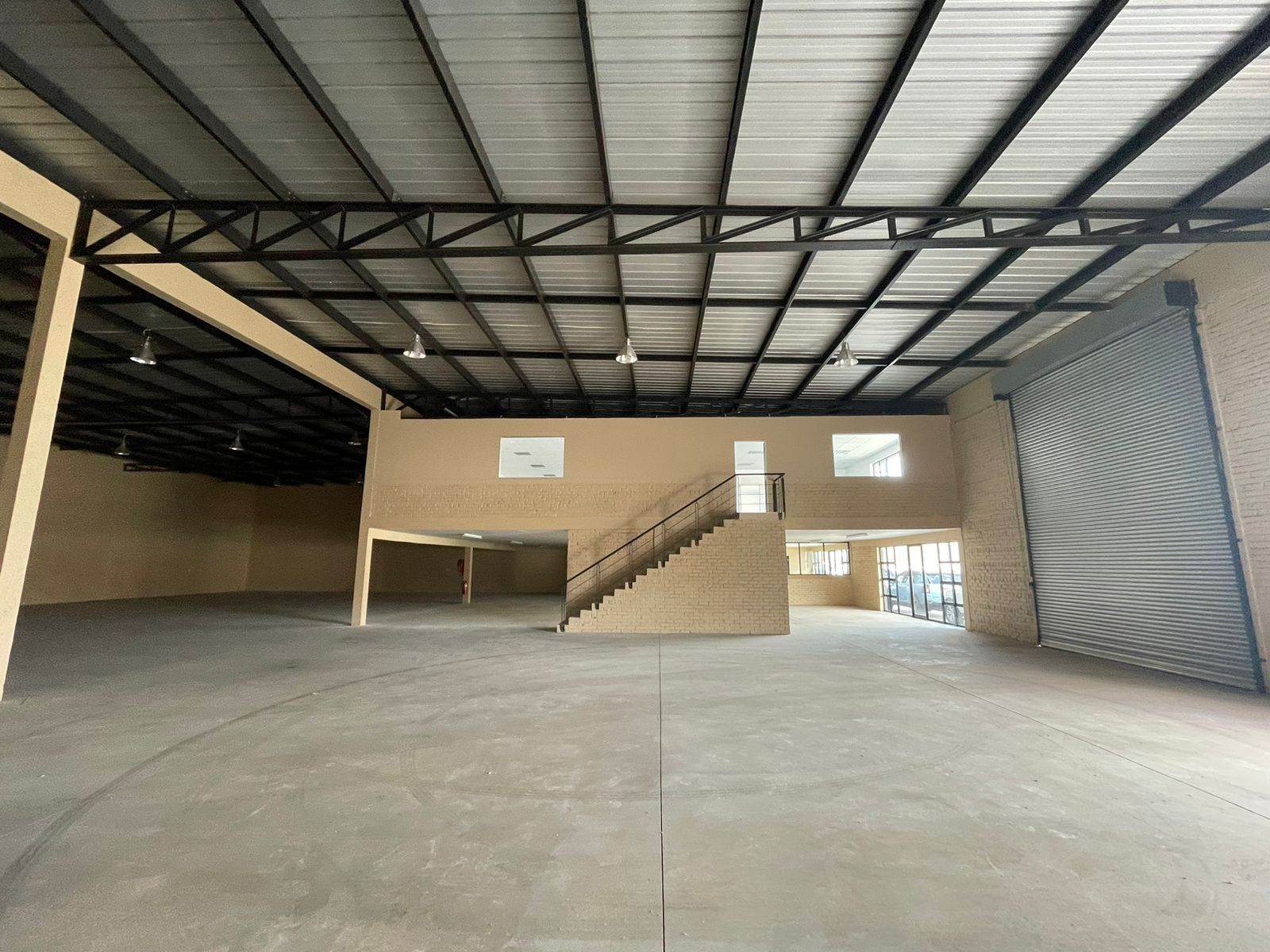 1309  m² Industrial space in Pomona photo number 4