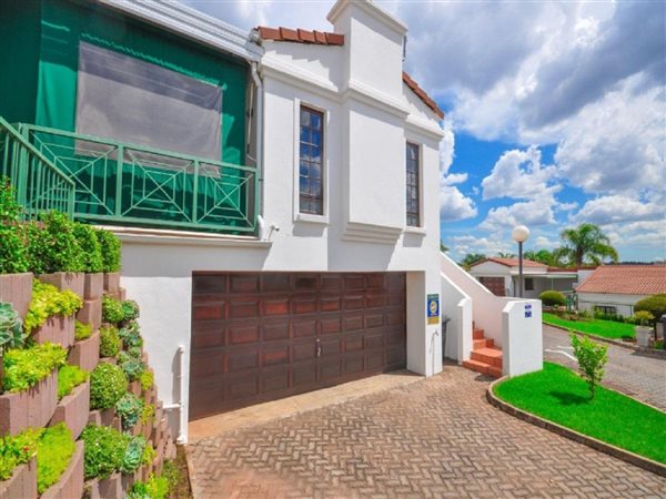 2 Bedroom Townhouse 2 Bedroom Townhouse