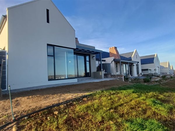 2 Bedroom House 2 Bedroom House