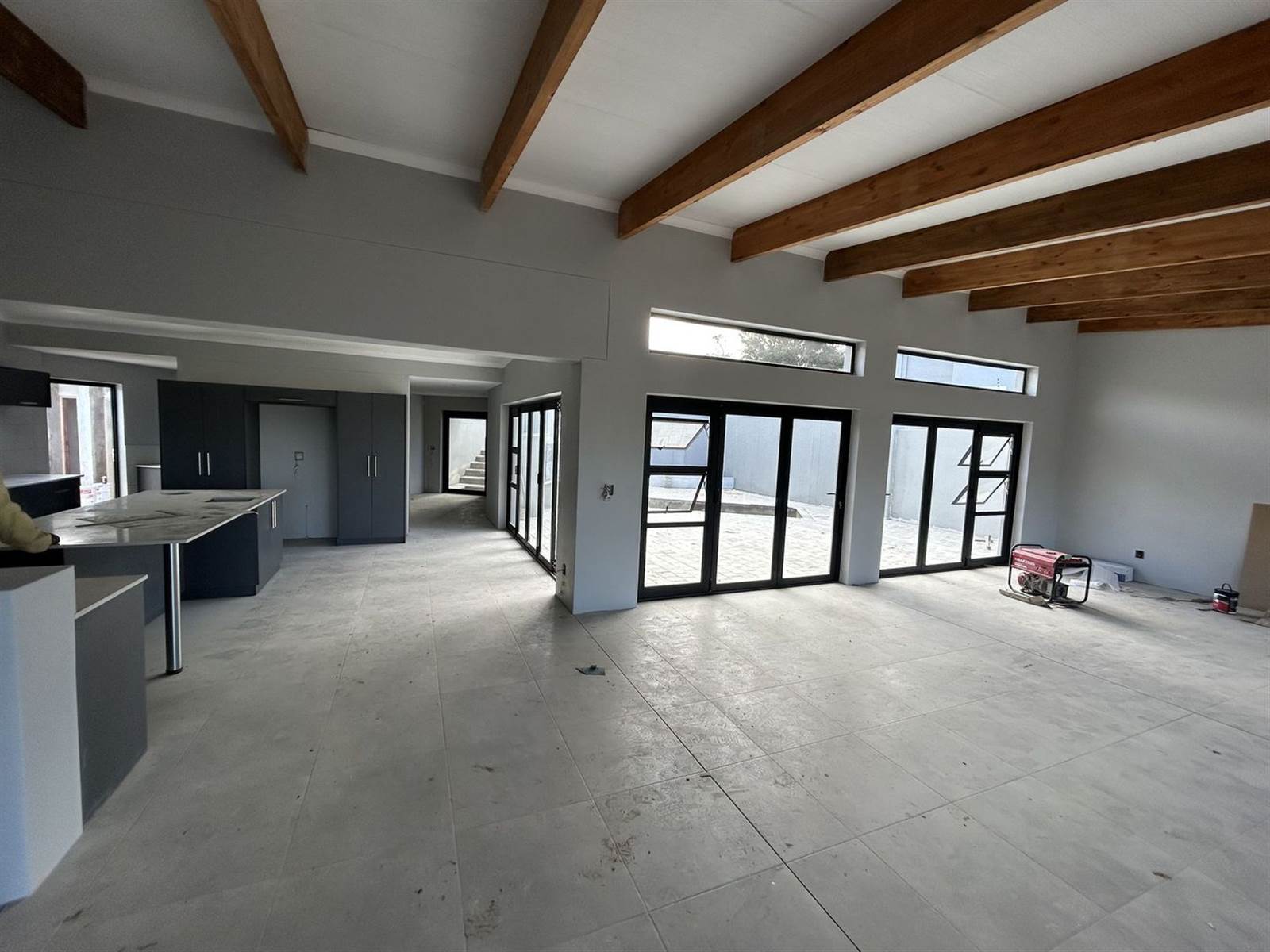 4 Bed House in Whale Rock photo number 23