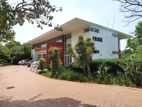 728  m² Commercial space in La Lucia