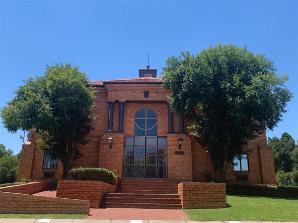 342  m² Commercial space in Rivonia