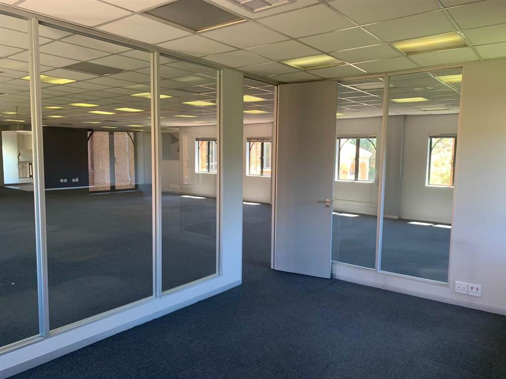 342  m² Commercial space in Rivonia photo number 12
