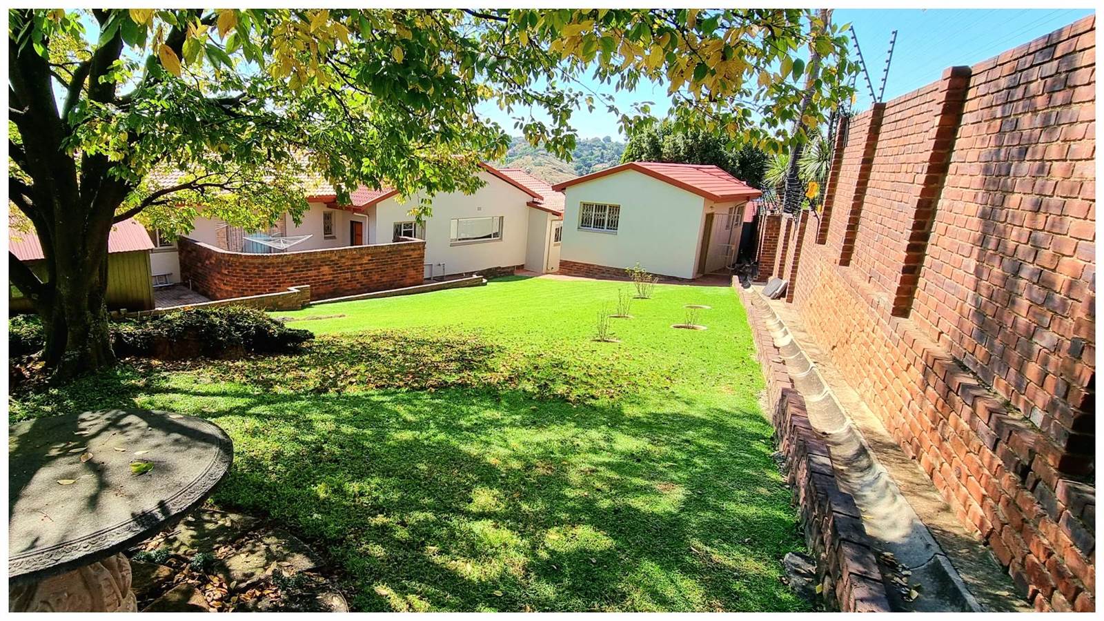 6 Bed House in Kloofendal photo number 12