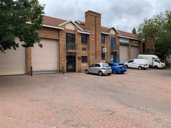 342  m² Industrial space in Olivedale