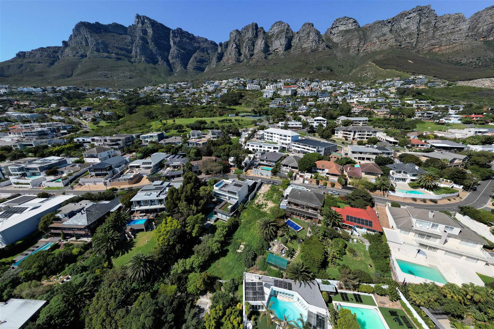 837 m² Land available in Camps Bay photo number 12