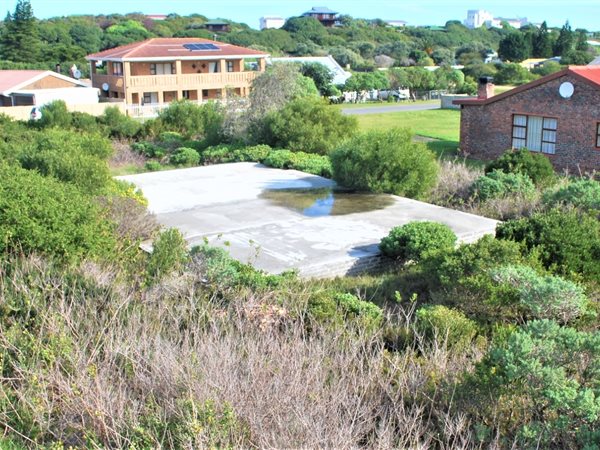 595 m² Land available in Pearly Beach