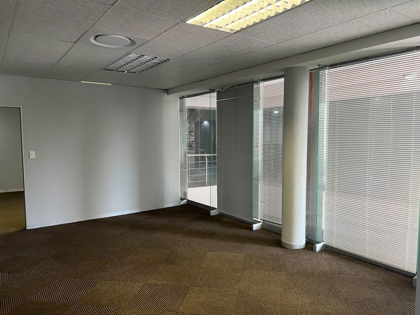 144  m² Commercial space in Nelspruit photo number 4