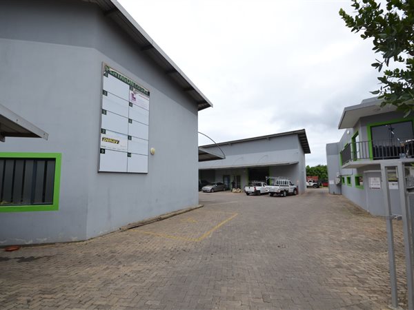181  m² Commercial space