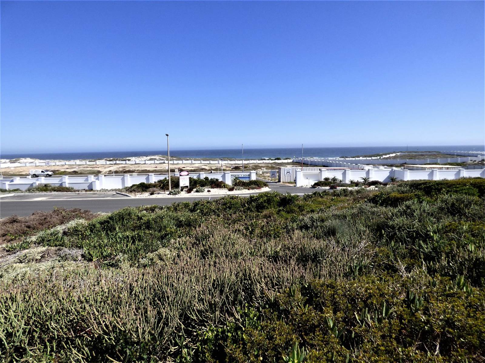 1067 m² Land available in Yzerfontein photo number 2