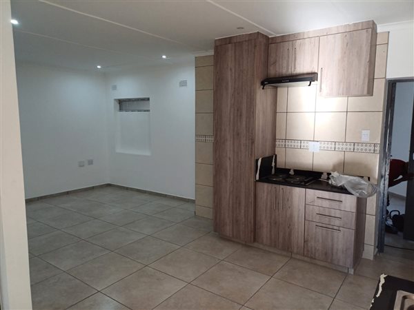 2 Bedroom House 2 Bedroom House