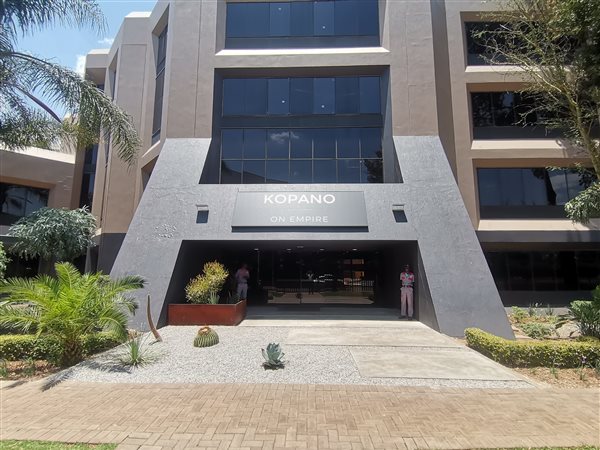 168  m² Commercial space in Parktown