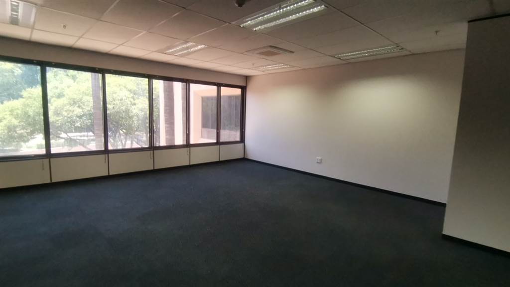 168  m² Commercial space in Parktown photo number 12