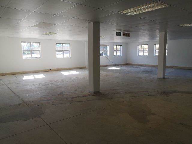 609  m² Office Space in Halfway Gardens photo number 14
