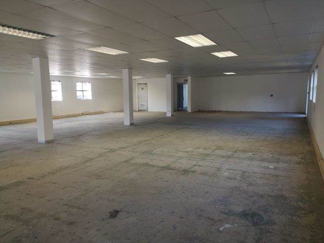 609  m² Office Space in Halfway Gardens photo number 12
