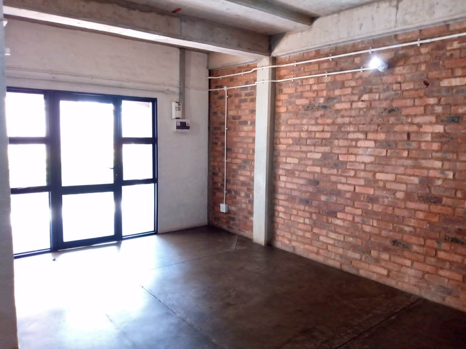 Bachelor apartment in City & Suburban (Maboneng) photo number 16