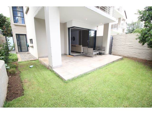 2 Bed Townhouse in Rosebank photo number 1